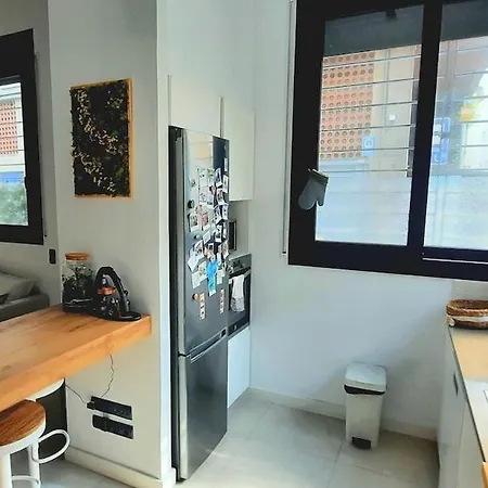 Lovely Beachside Triplex Badalona